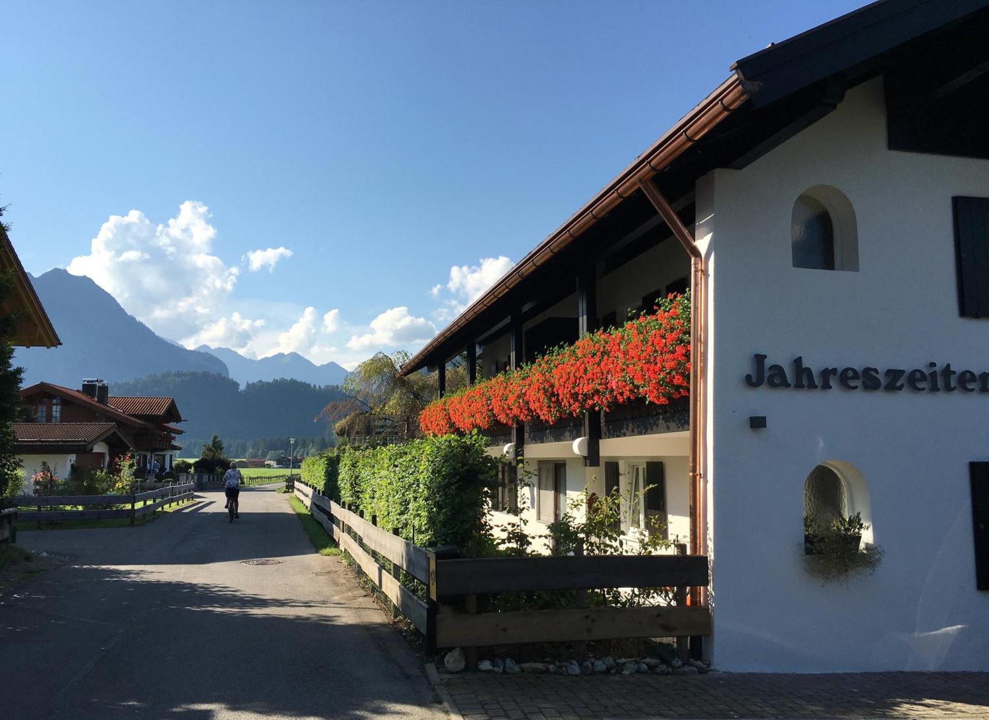 Haus Jahreszeiten Oberstdorf Exterior foto